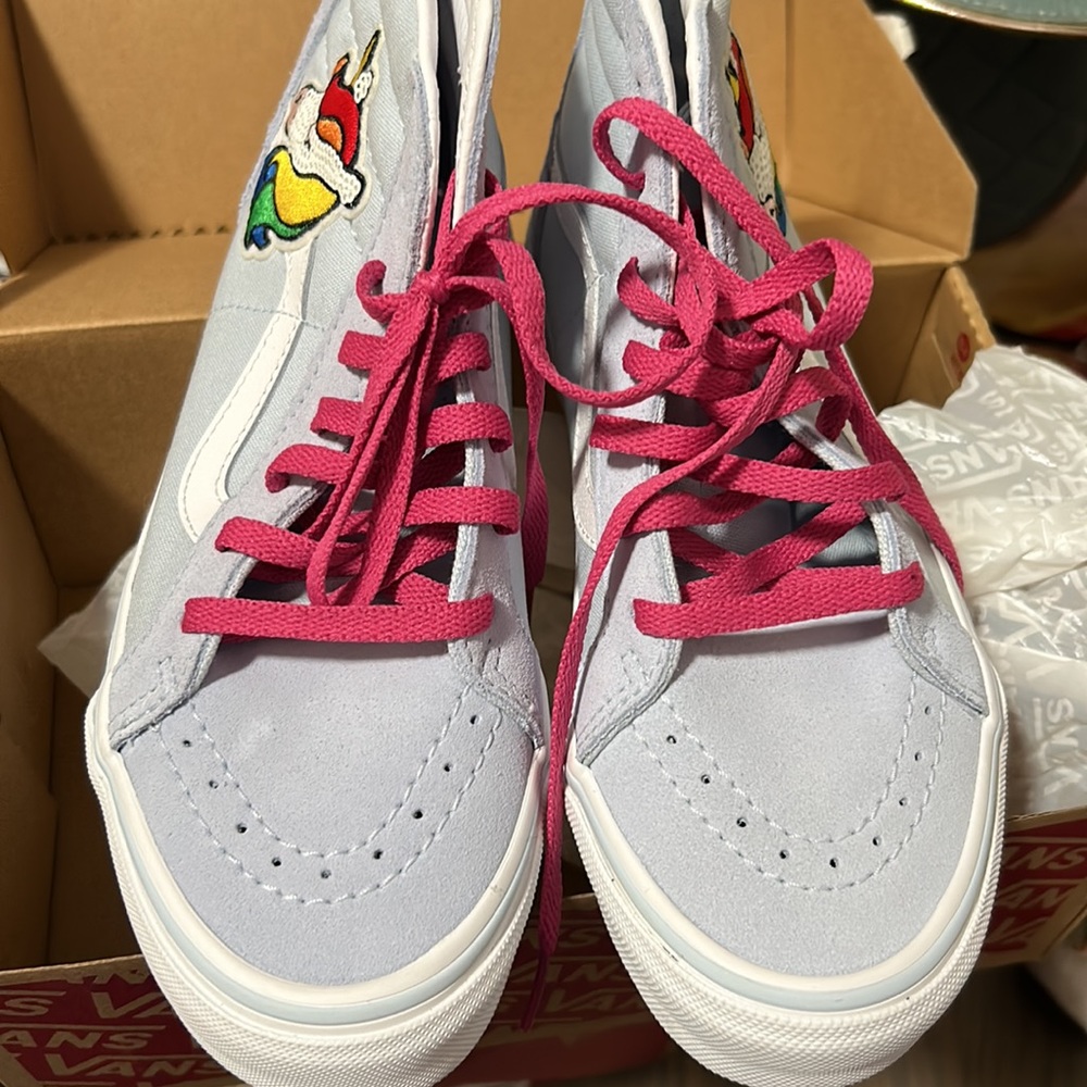 Vans - Picture 2 of 5